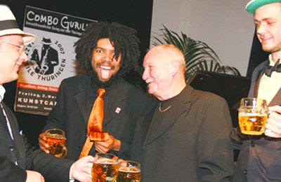 ...mit Charles Sammons und Erfurter Schie&szlig;budenlegende Amsel...
